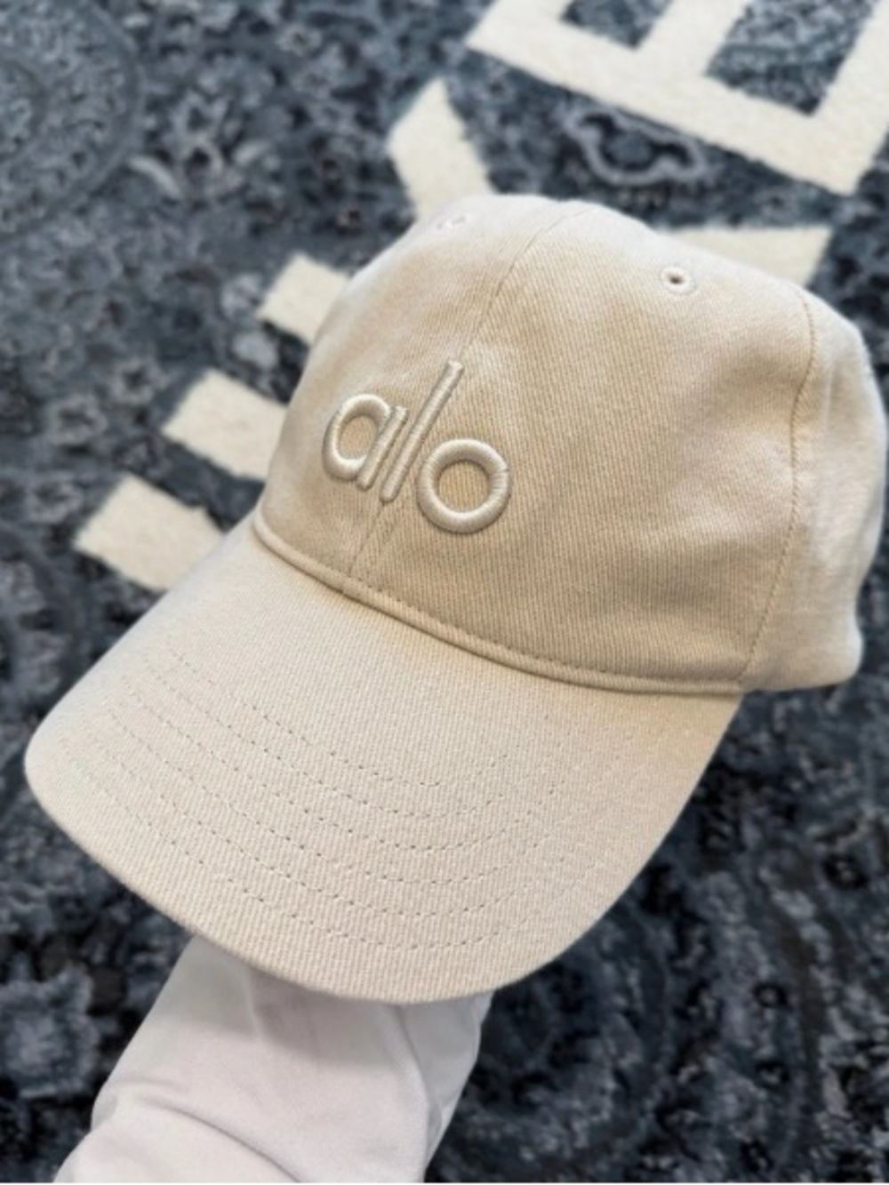 ALO Yoga Beige Embroidered Logo Baseball Cap